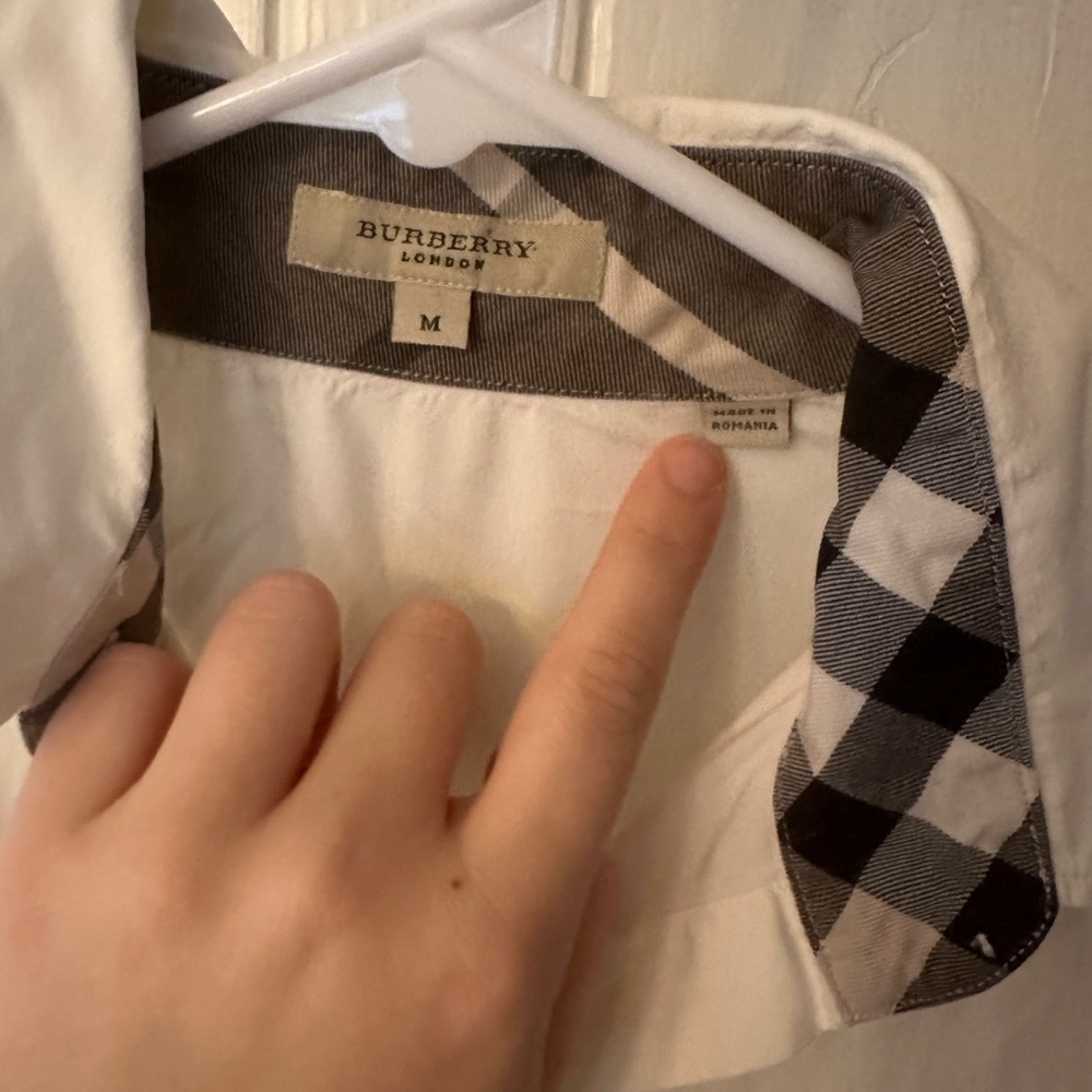 Burberry Women’s Button Down - image 5